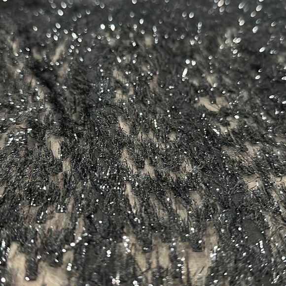 J. TAYLOR *NWT* Black Beige Shimmer Metallic Eyelash Fit and Flare Soft Textured - Picture 6 of 8